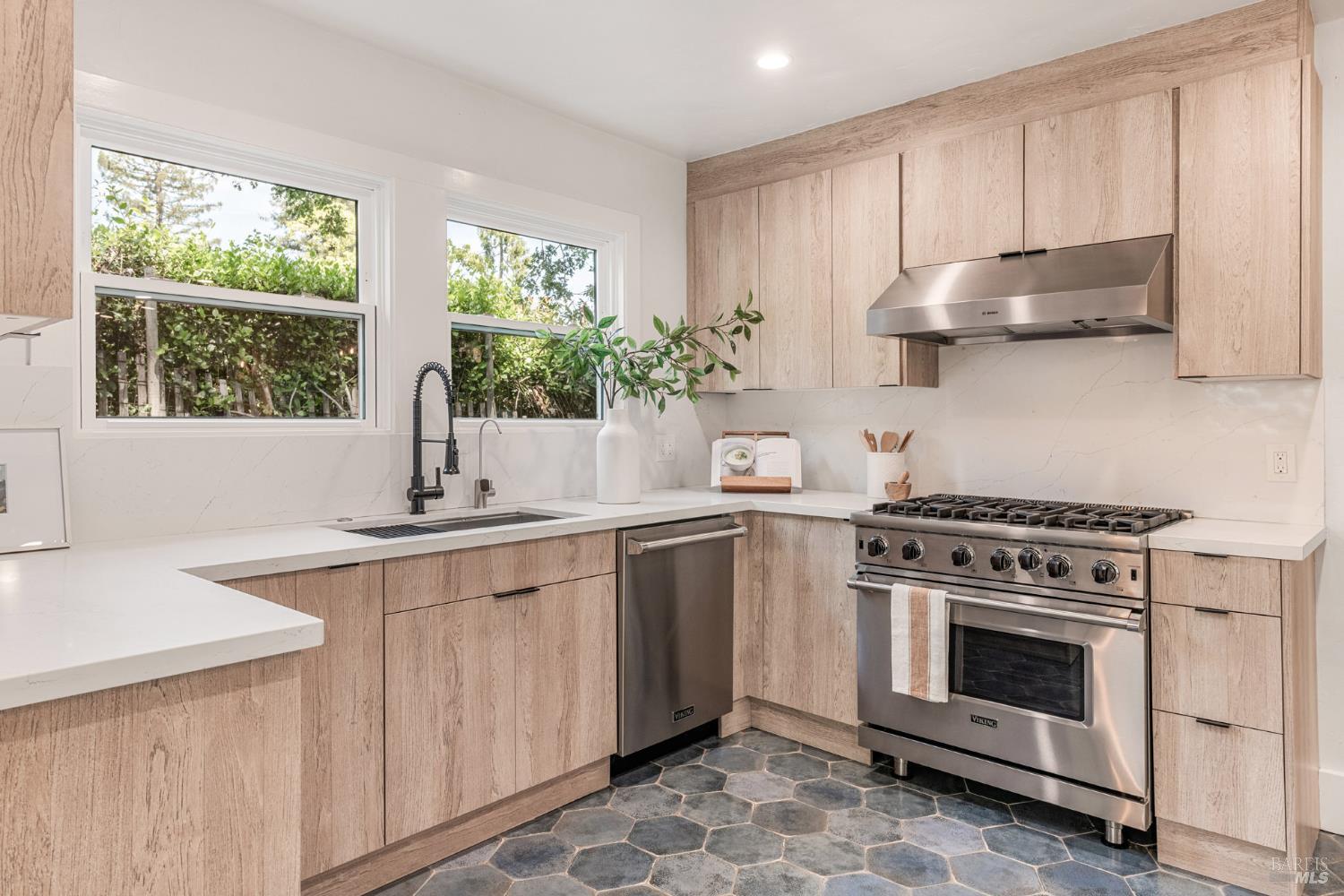 269 Butterfield Road San Anselmo, CA 94960 - Photo 16 of 56