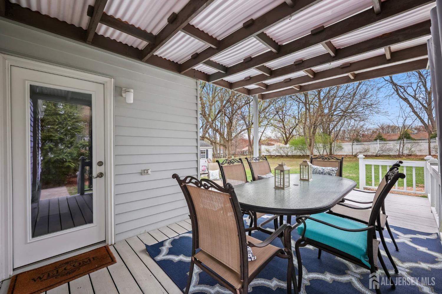 47 Landsdowne Road East Brunswick, NJ 08816 - Photo 23 of 35 Gallery Image 23