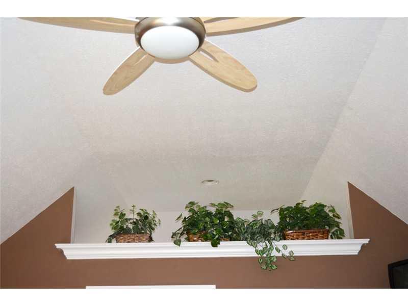 8818 Promontory Road Indianapolis, IN 46236 - Photo 14 of 24 Gallery Image 14