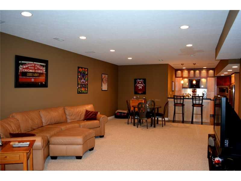 8818 Promontory Road Indianapolis, IN 46236 - Photo 19 of 24 Gallery Image 19