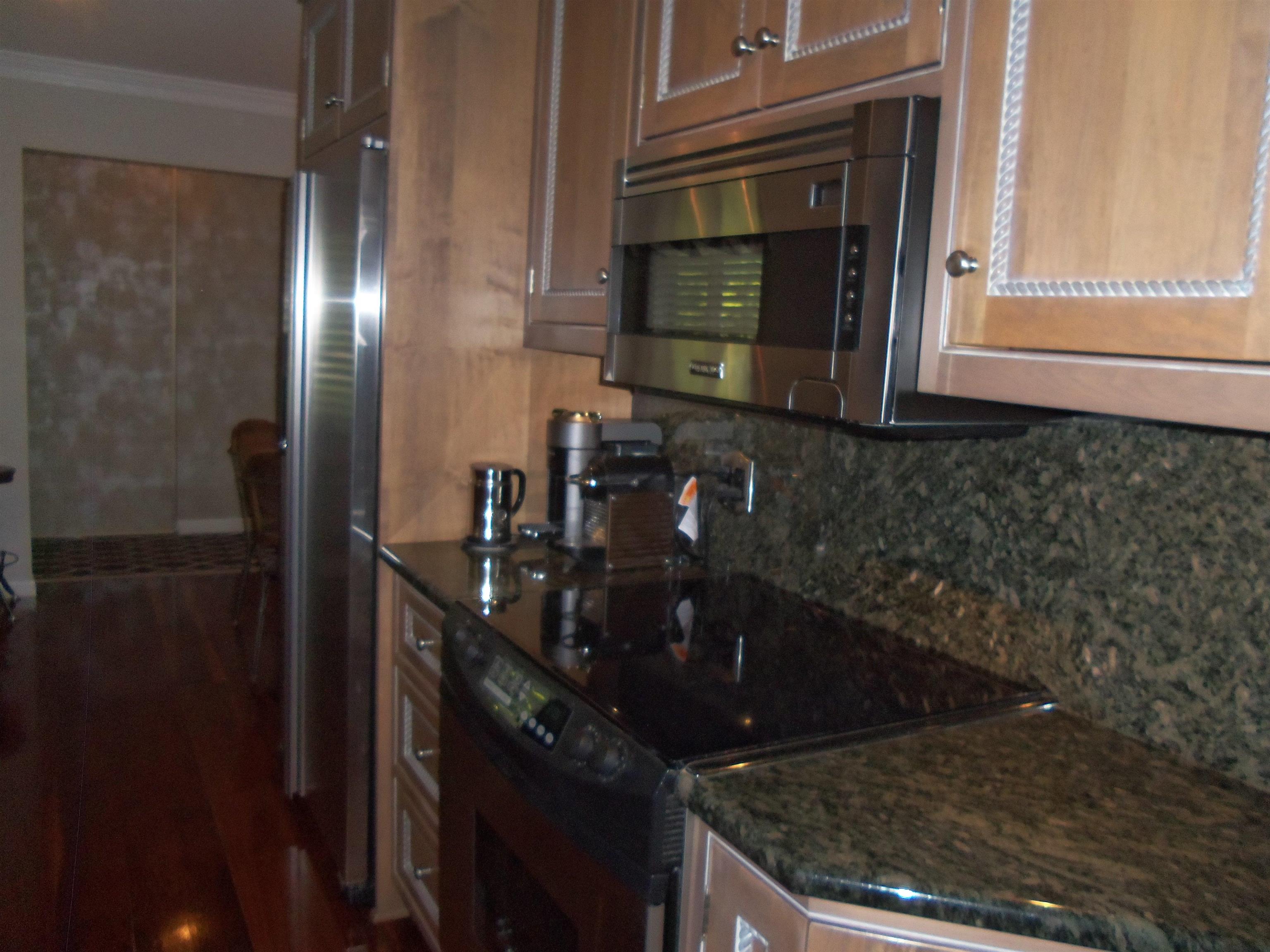 5310 East Carpenter Road Flint, MI 48506 - Photo 26 of 70 50117534-25.JPG