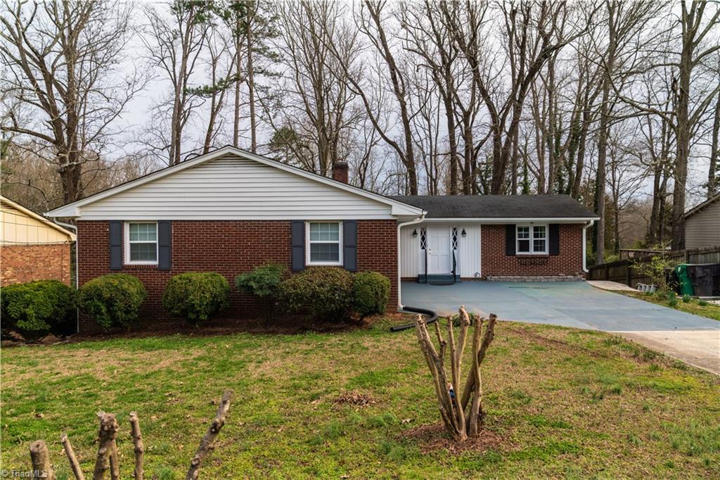 1203 Robinhood Road High Point, NC 27262 - Photo 2 of 30 Gallery Image 2