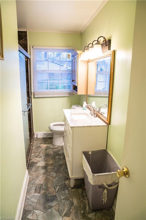 1203 Robinhood Road High Point, NC 27262 - Photo 21 of 30 Gallery Image 21