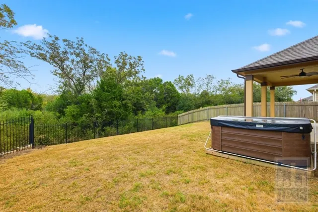 $2,200 | 8005 Crystalbrook West, Austin, TX 78724