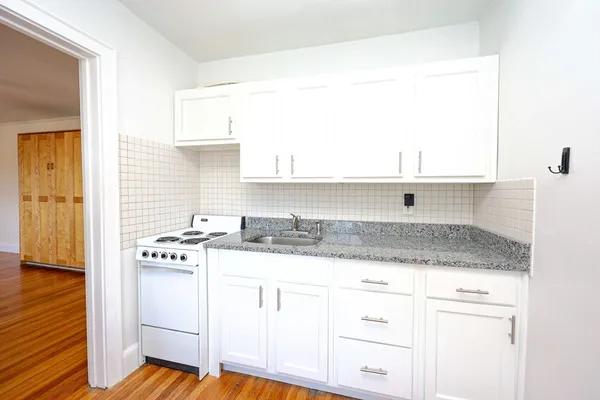 $1,700 | 195 Thomas E. Burgin Parkway, Unit 407, Quincy, MA 02169
