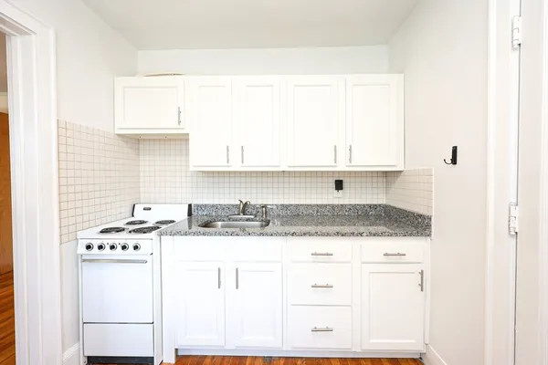 $1,700 | 195 Thomas E. Burgin Parkway, Unit 407, Quincy, MA 02169