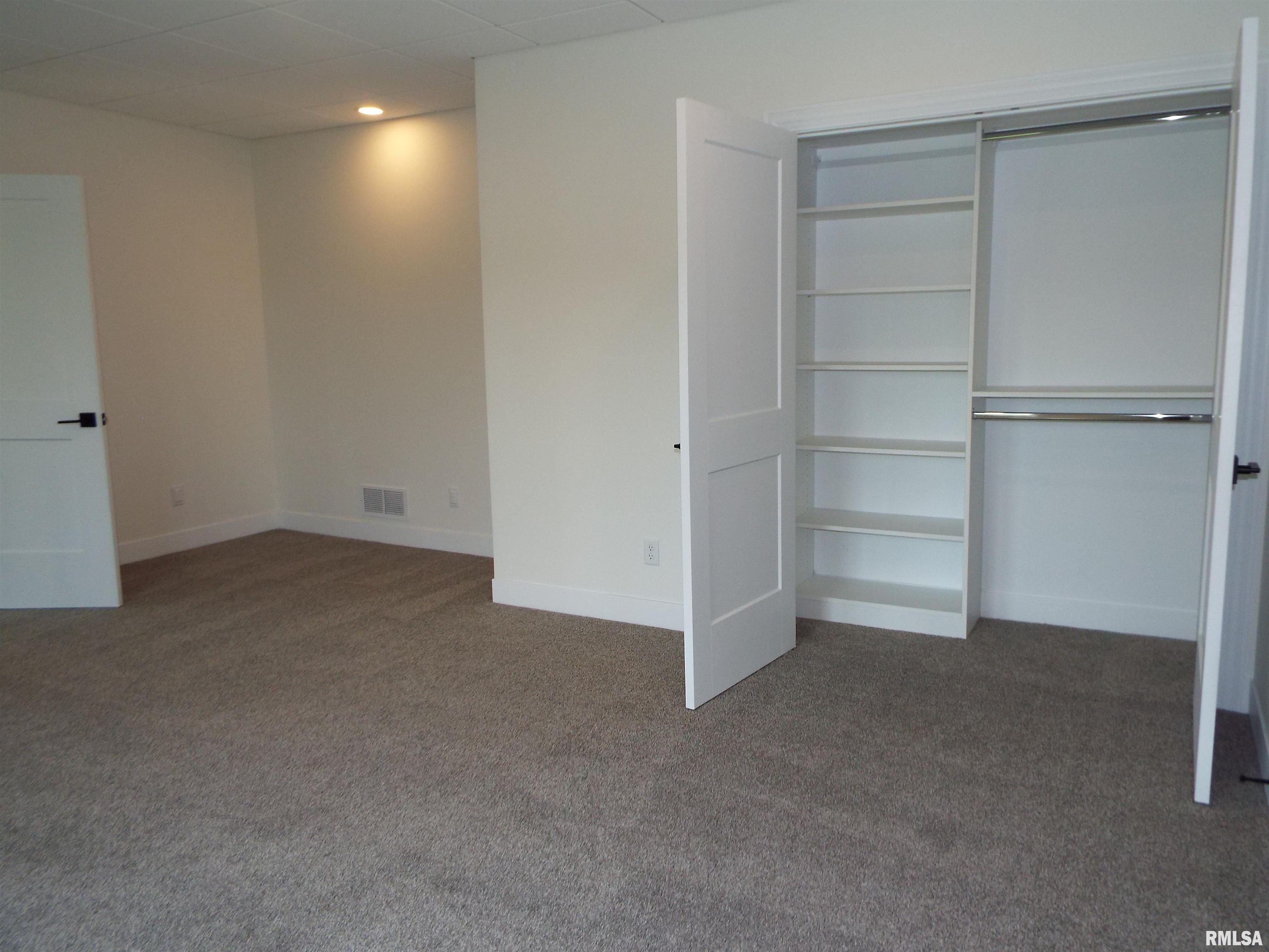 6745 Joseph Way Bettendorf, IA 52722 - Photo 37 of 47