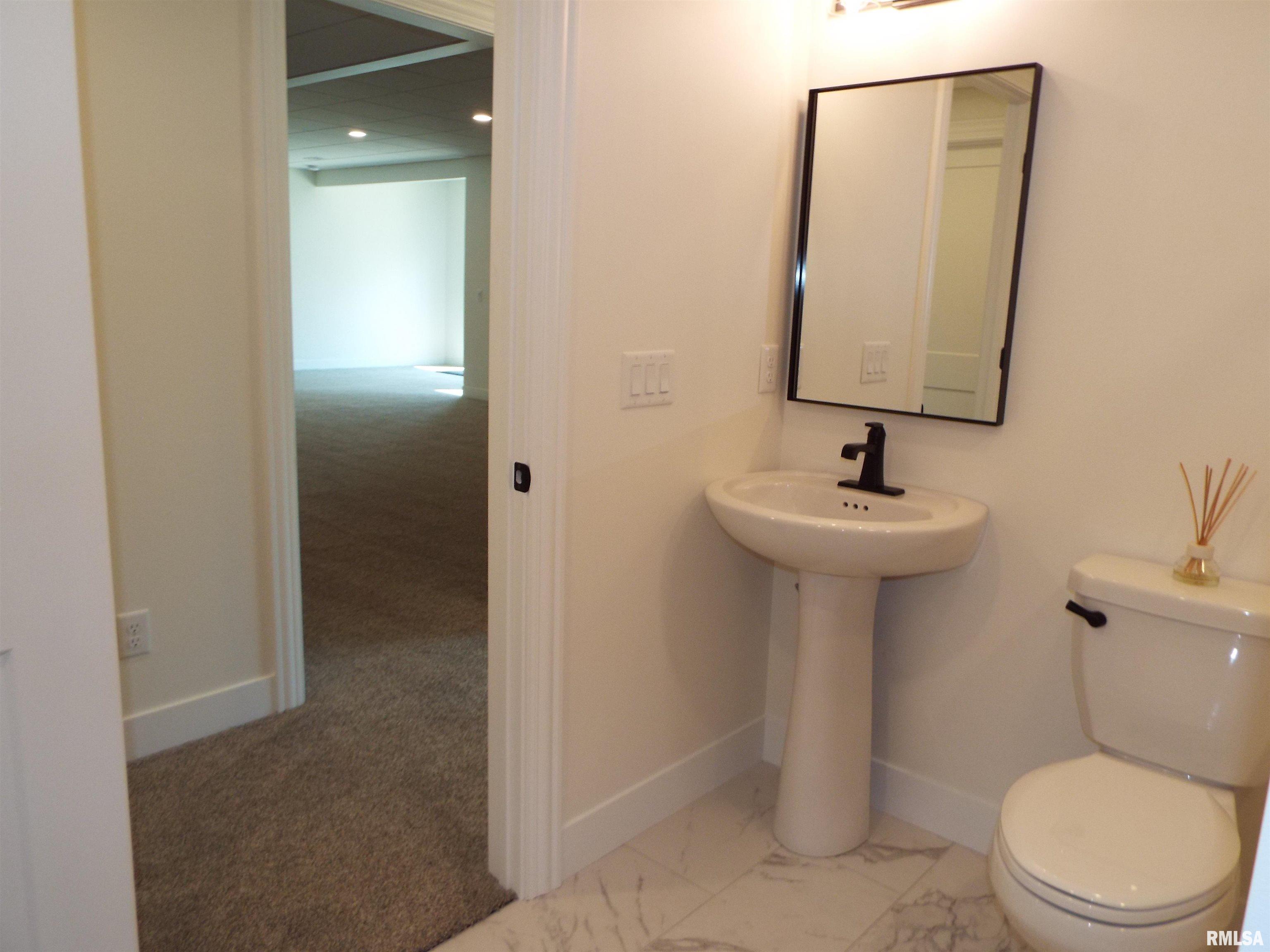 6745 Joseph Way Bettendorf, IA 52722 - Photo 38 of 47