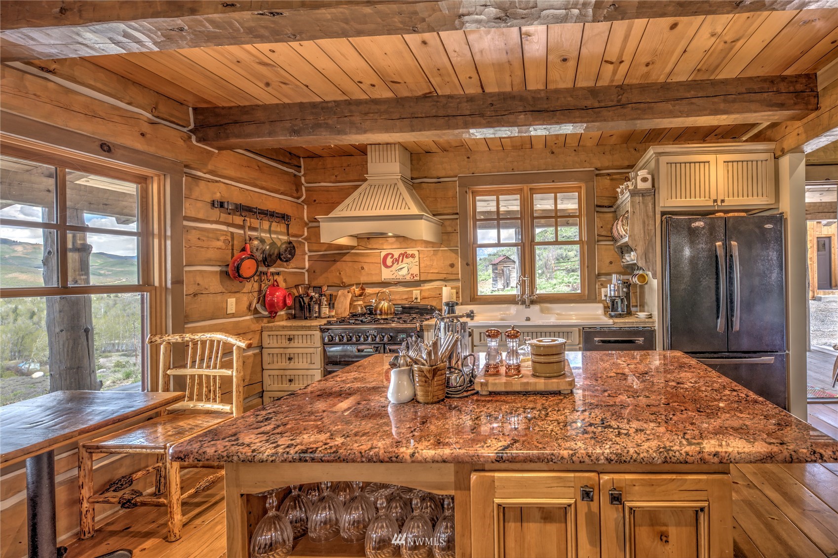 34 Palomino Road Winthrop, WA 98862 - Photo 5 of 40 Gallery Image 5