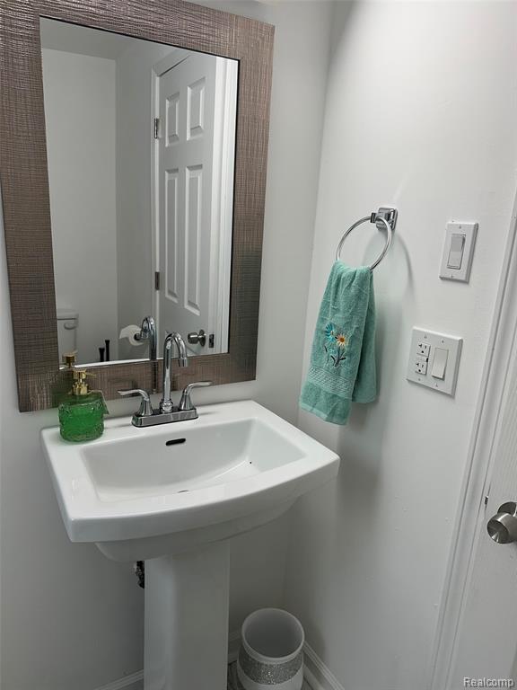 6161 East River Road Flushing, MI 48433 - Photo 41 of 63