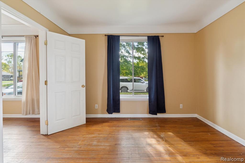 666 Pearl Street Dundee, MI 48131 - Photo 34 of 43