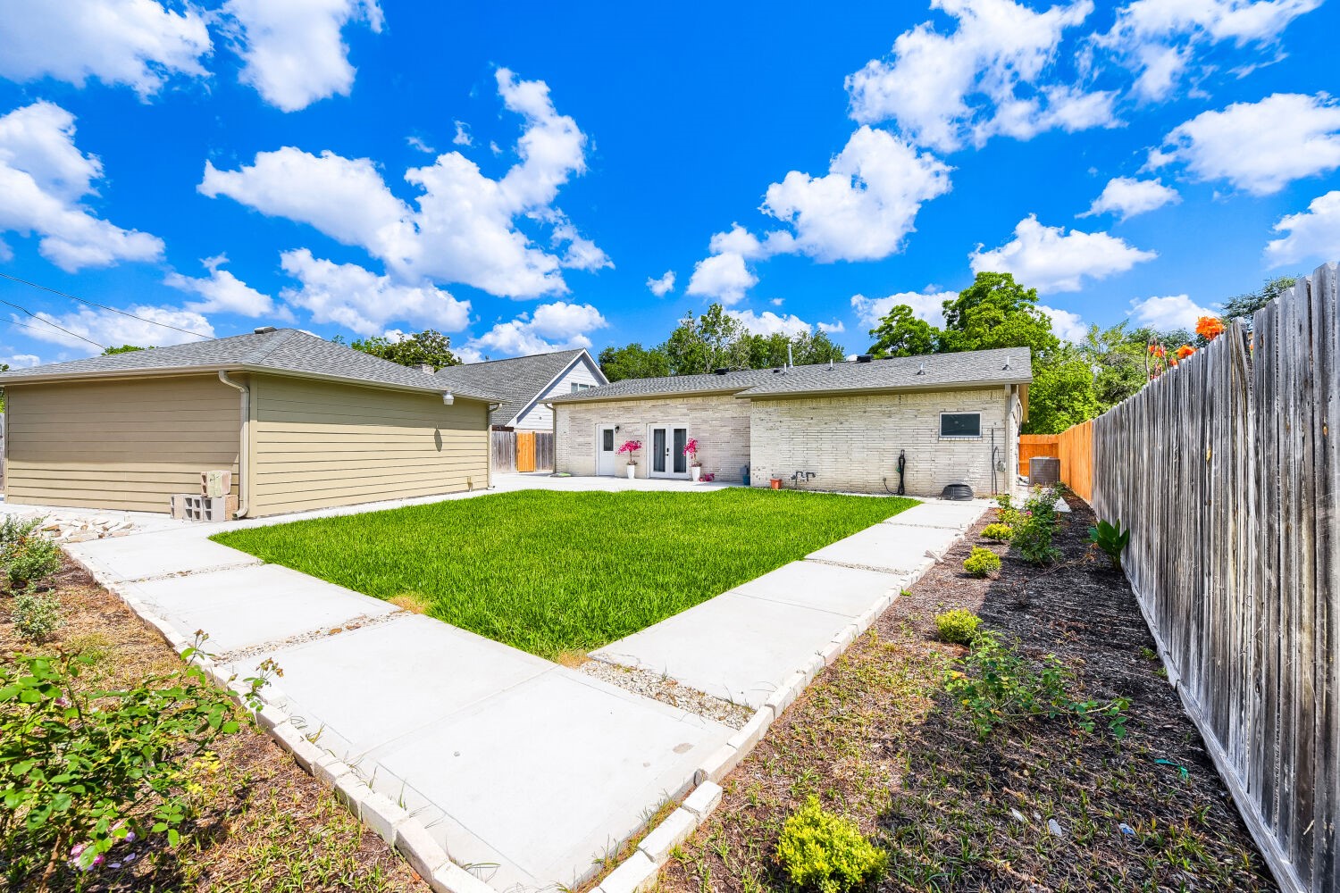 8815 Sharpview Drive Houston, TX 77036 - Photo 30 of 33