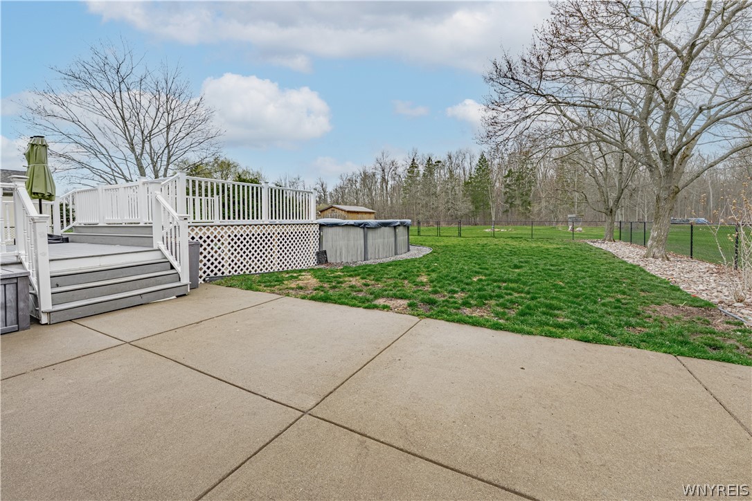 6998 Shawnee Road North Tonawanda, NY 14120 - Photo 32 of 41 Concrete Patio