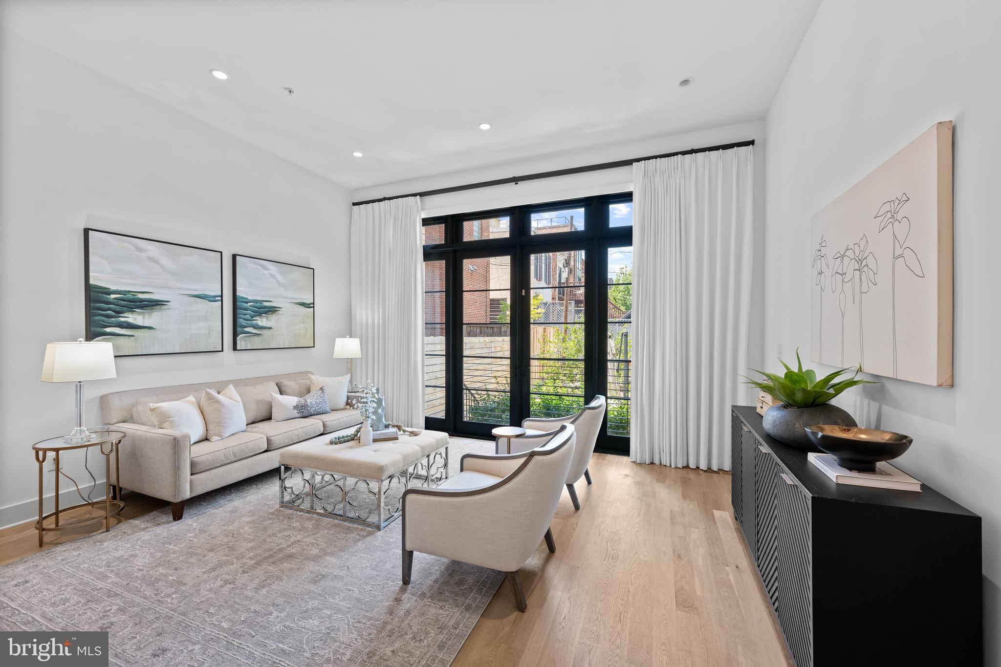 1806 9th Street Northwest, Unit 1 Washington, DC 20001 - Photo 4 of 34