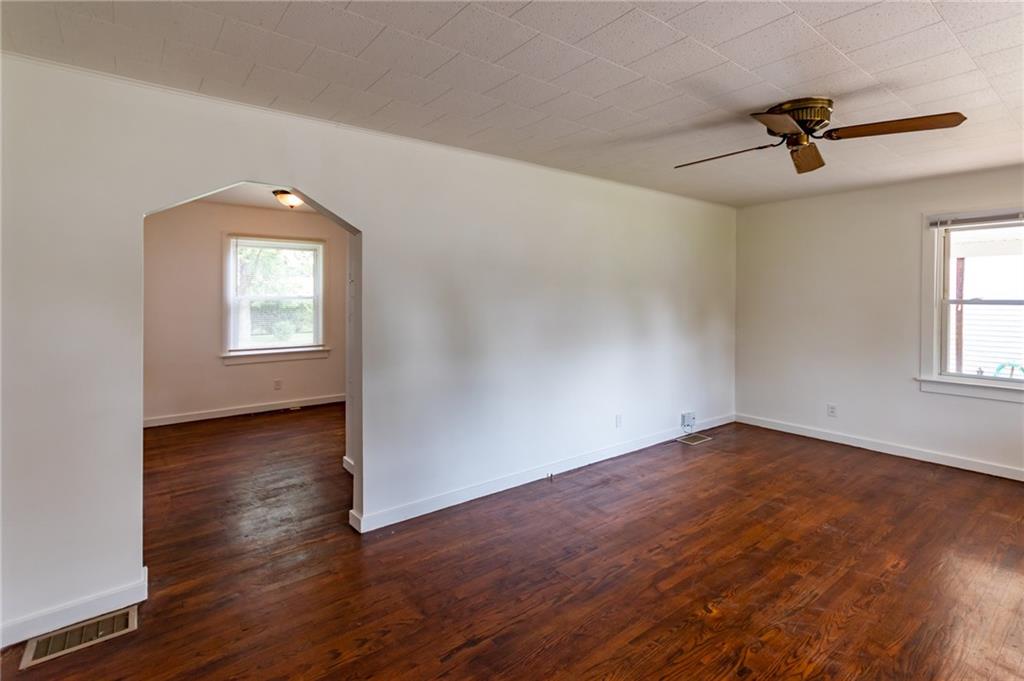 271 Wehmeier Street Columbus, IN 47201 - Photo 3 of 15