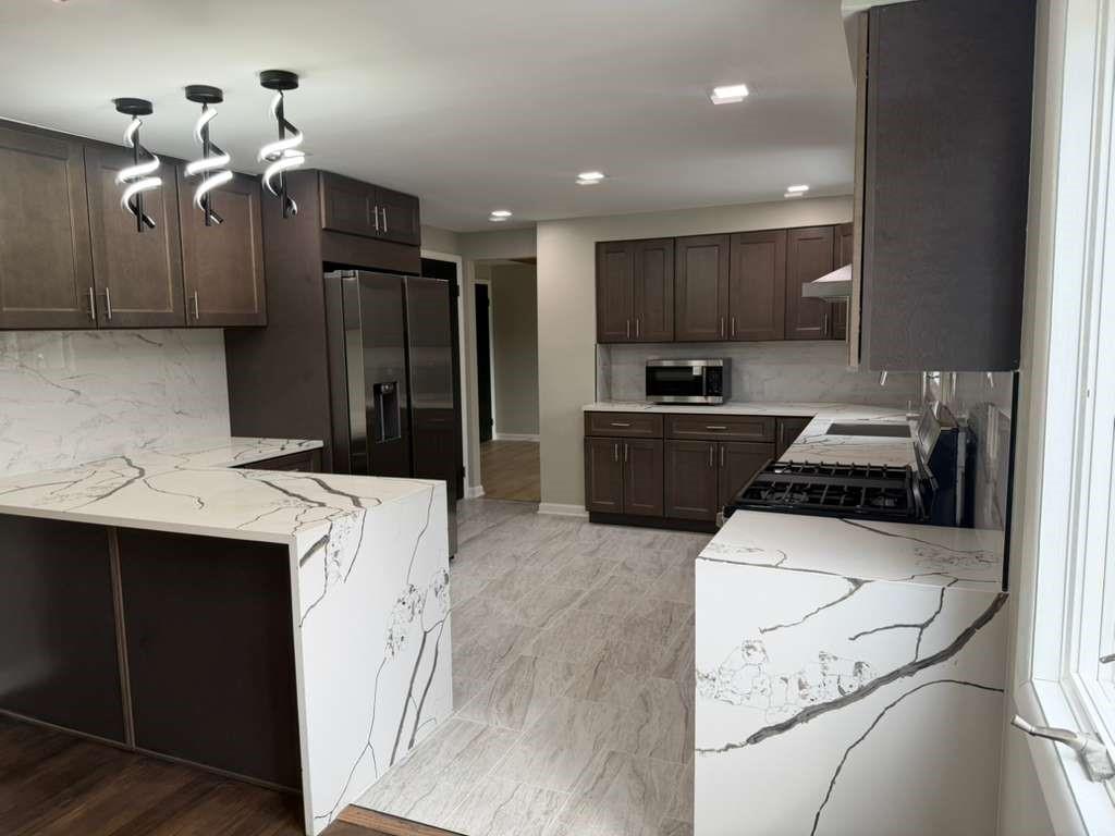 1216 Rolling Meadow Road Pittsburgh, PA 15241 - Photo 5 of 28 Gallery Image 5