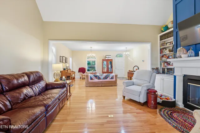 $699,000 | 415 Forest Trail, Kingston, TN 37763