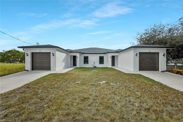 $549,300 | 125-127 Holland Street, North Fort Myers, FL 33917