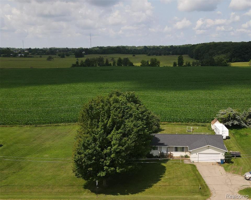 6616 Schott Road Mayville, MI 48744 - Photo 12 of 14 Gallery Image 12