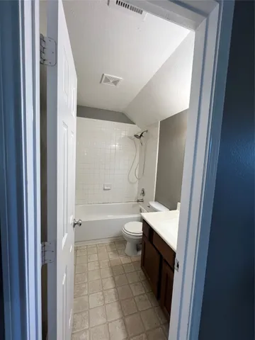 $2,100 | 23623 Plantation Pines Lane, Tomball, TX 77375