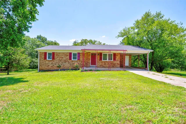 $317,500 | 231 London Road, Lawndale, NC 28090