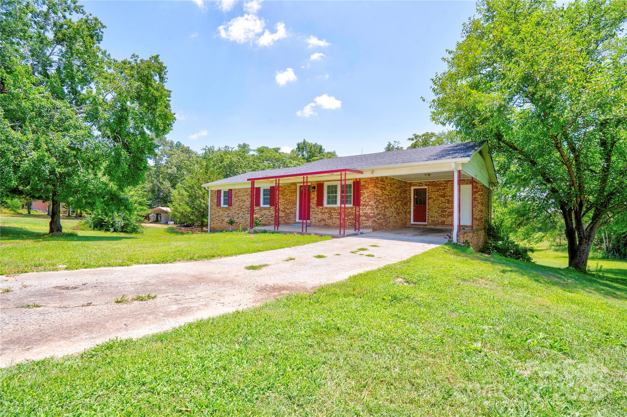 231 London Road Lawndale, NC 28090 - Photo 2 of 43