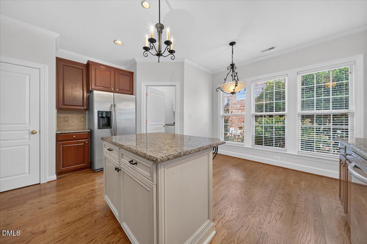 3904 Sunset Maple Court Raleigh, NC 27612 - Photo 10 of 42 43-3904SunsetMapleCtRaleighNC27612_045