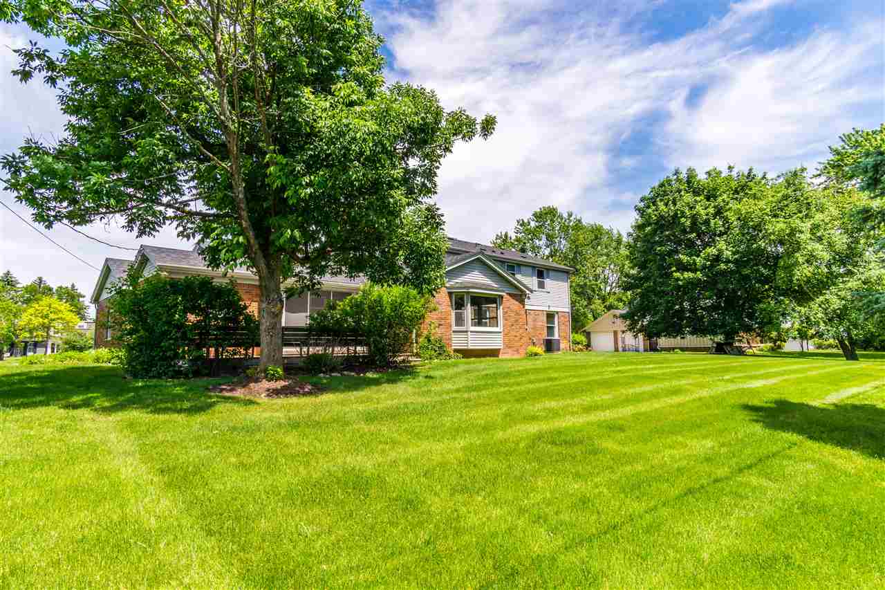 5432 Provincial Road Grand Blanc, MI 48439 - Photo 6 of 27 50013954-5.JPG