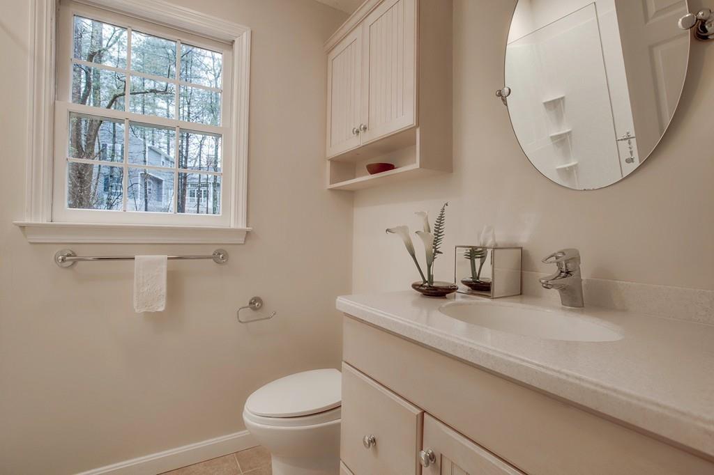 345 Border Road Concord, MA 01742 - Photo 18 of 28