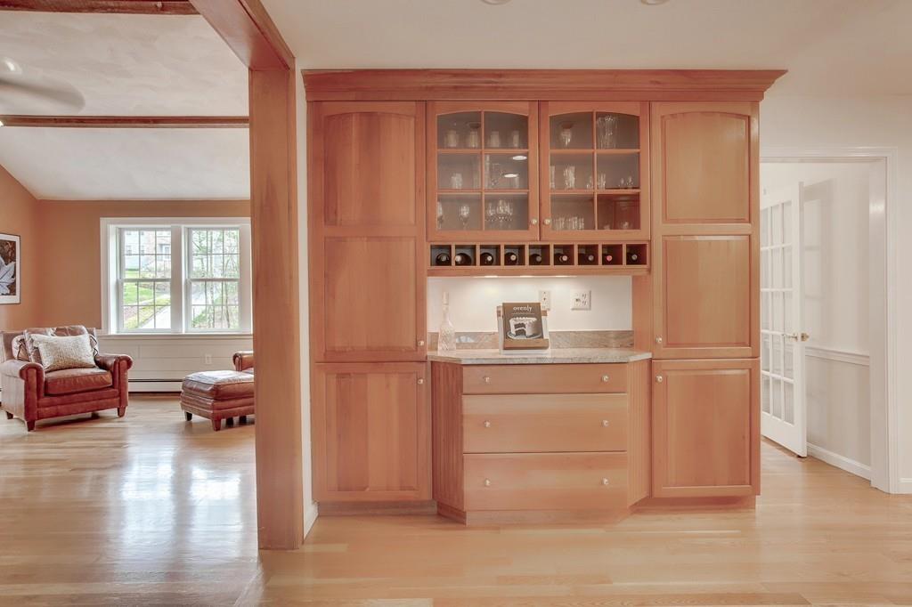345 Border Road Concord, MA 01742 - Photo 6 of 28