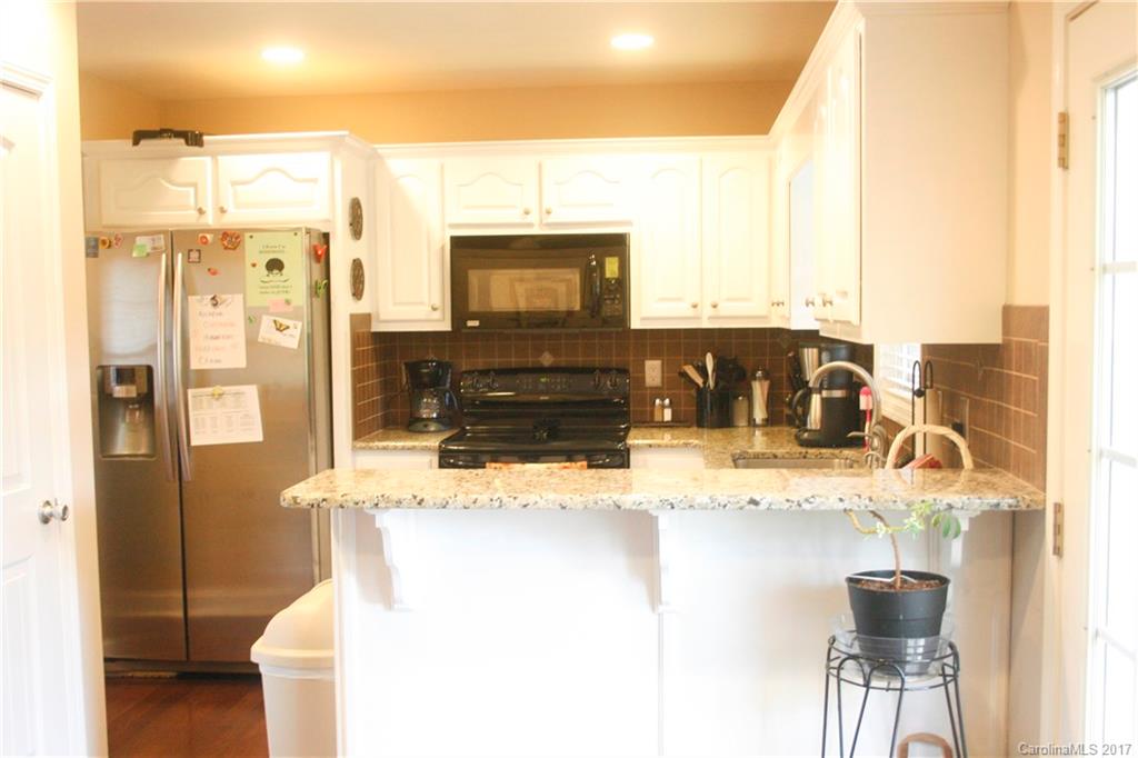 5956 Pittstown Road Hickory, NC 28602 - Photo 2 of 16 Gallery Image 2