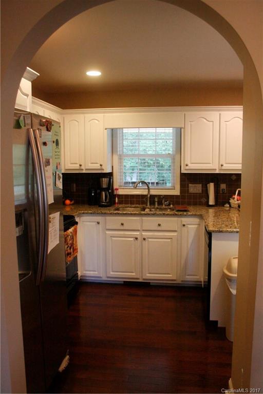5956 Pittstown Road Hickory, NC 28602 - Photo 3 of 16 Gallery Image 3