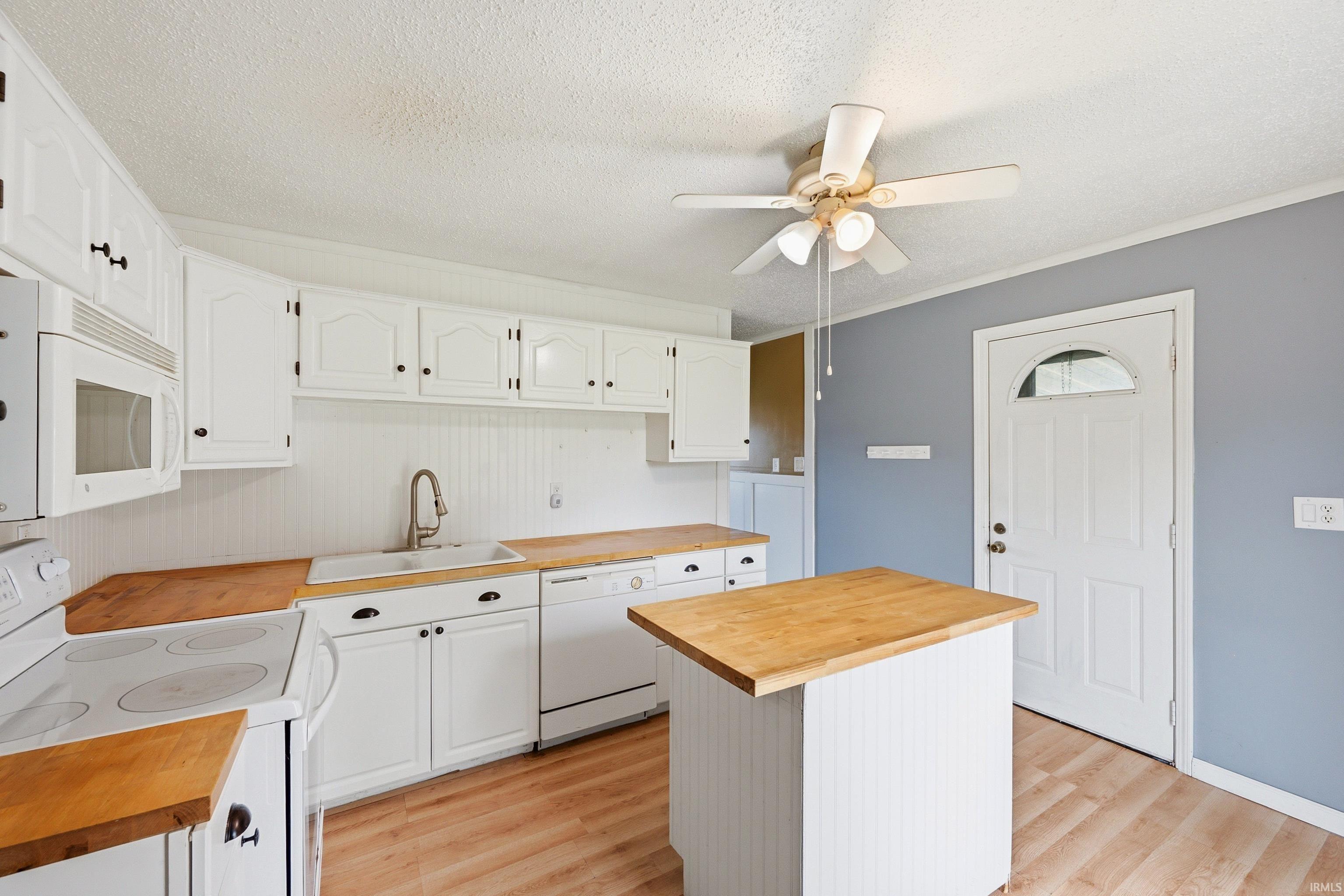 514 Ellerdale Road Chesterfield, IN 46017 - Photo 13 of 35