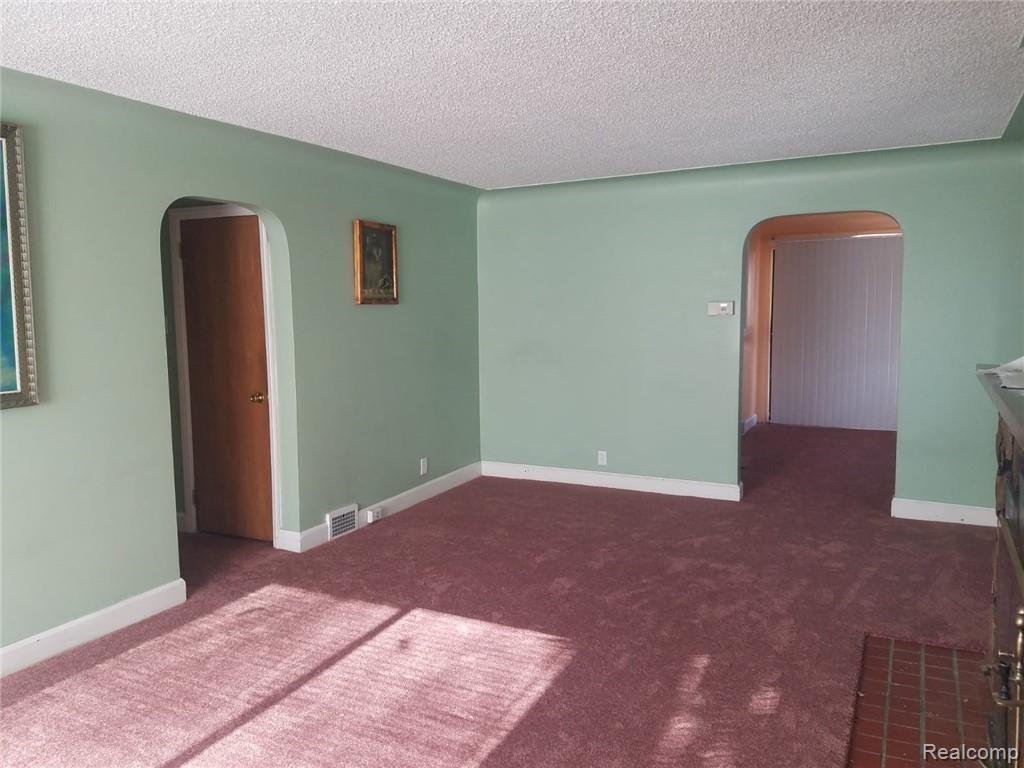4843 East 9 Mile Road, Unit 1 Warren, MI 48091 - Photo 5 of 10