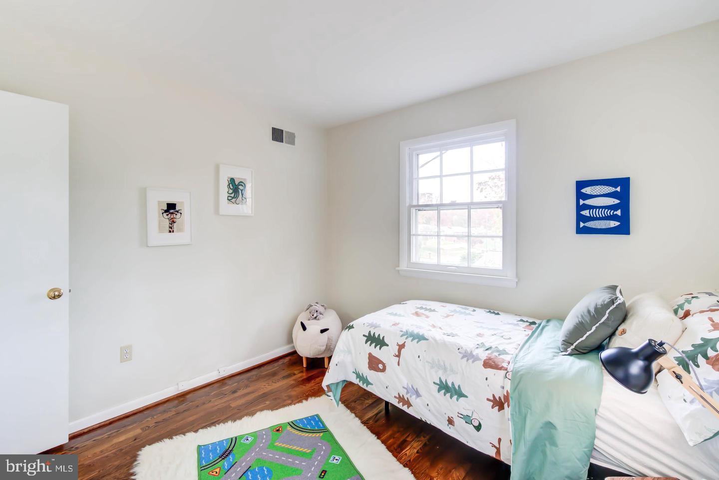 11207 Emack Road Beltsville, MD 20705 - Photo 21 of 43 Bright and cheerful children's room.
