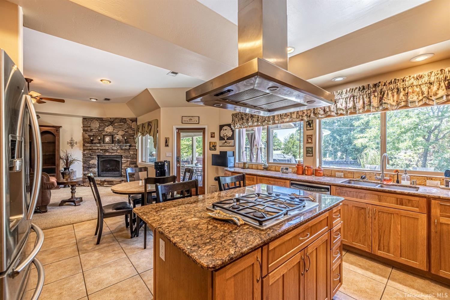 30010 North Lower Valley Road Tehachapi, CA 93561 - Photo 9 of 43 Gallery Image 9