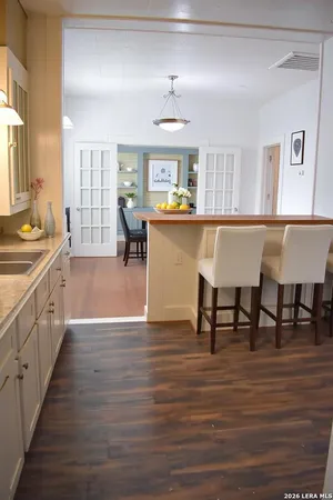 $2,200 | 2246 East Houston Street, San Antonio, TX 78202