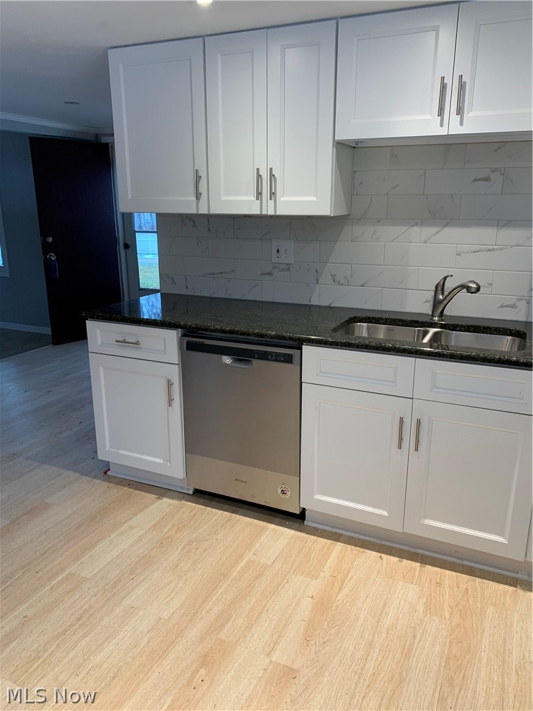 757 Rex Lake Road Akron, OH 44319 - Photo 10 of 31