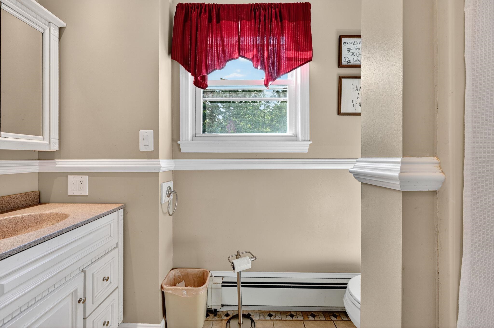 36 Perkins Road Londonderry, NH 03053 - Photo 12 of 42