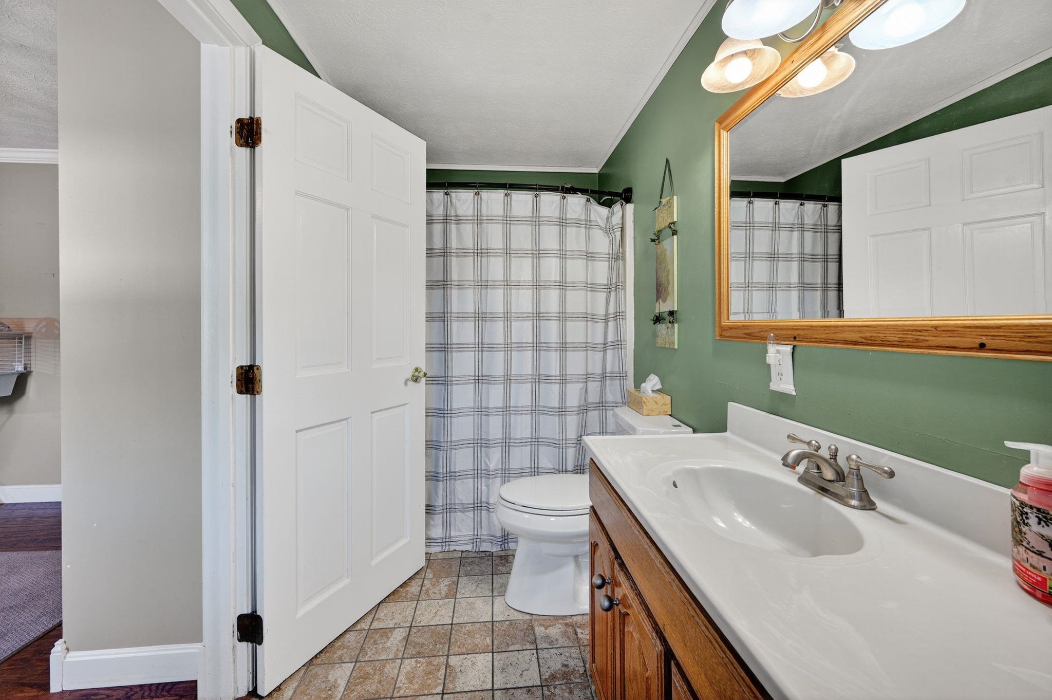 36 Perkins Road Londonderry, NH 03053 - Photo 21 of 42