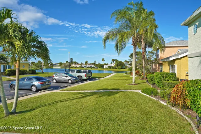 a view of an outdoor space