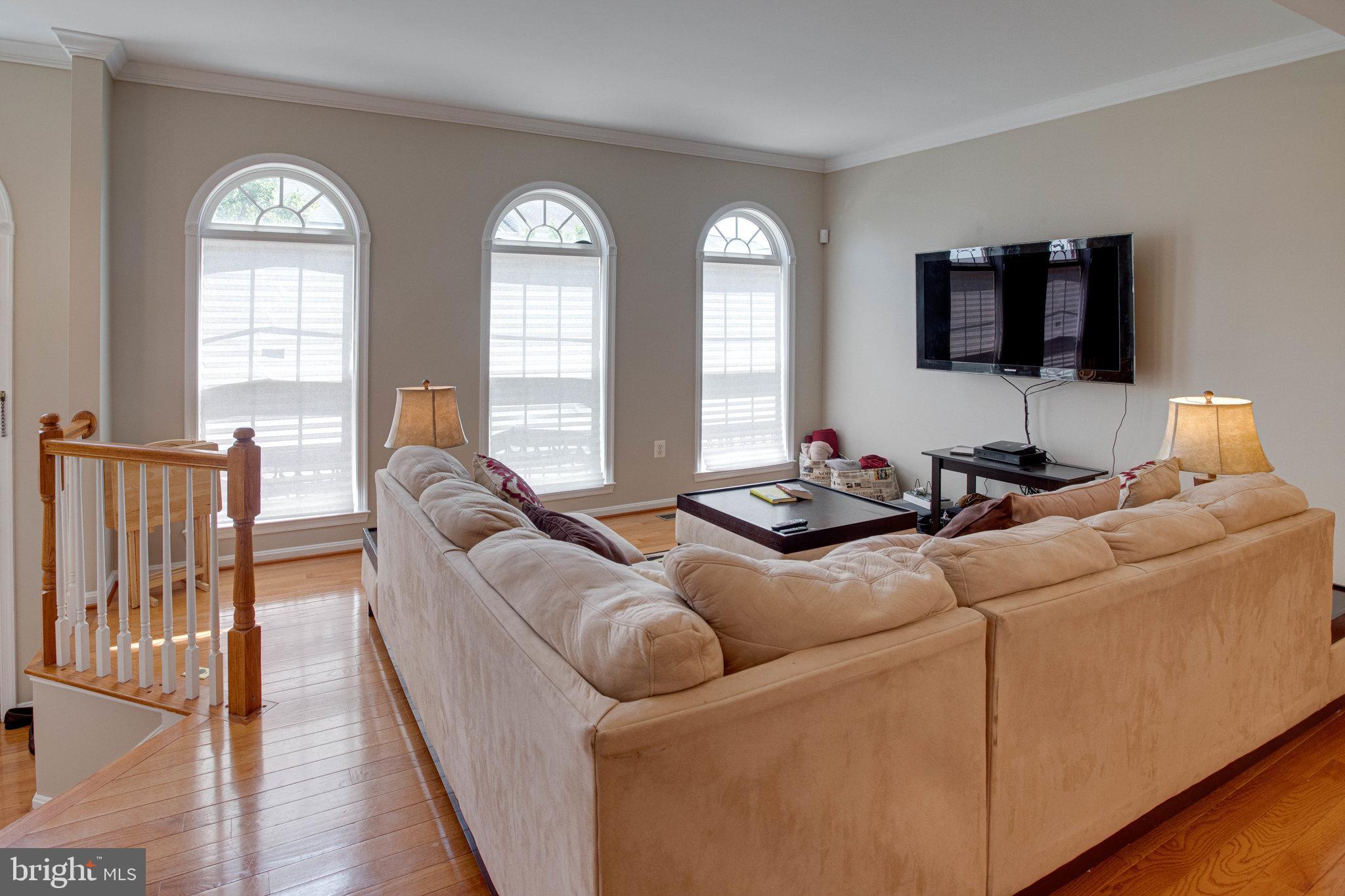 9105 Furey Road Lorton, VA 22079 - Photo 7 of 54 Gallery Image 7