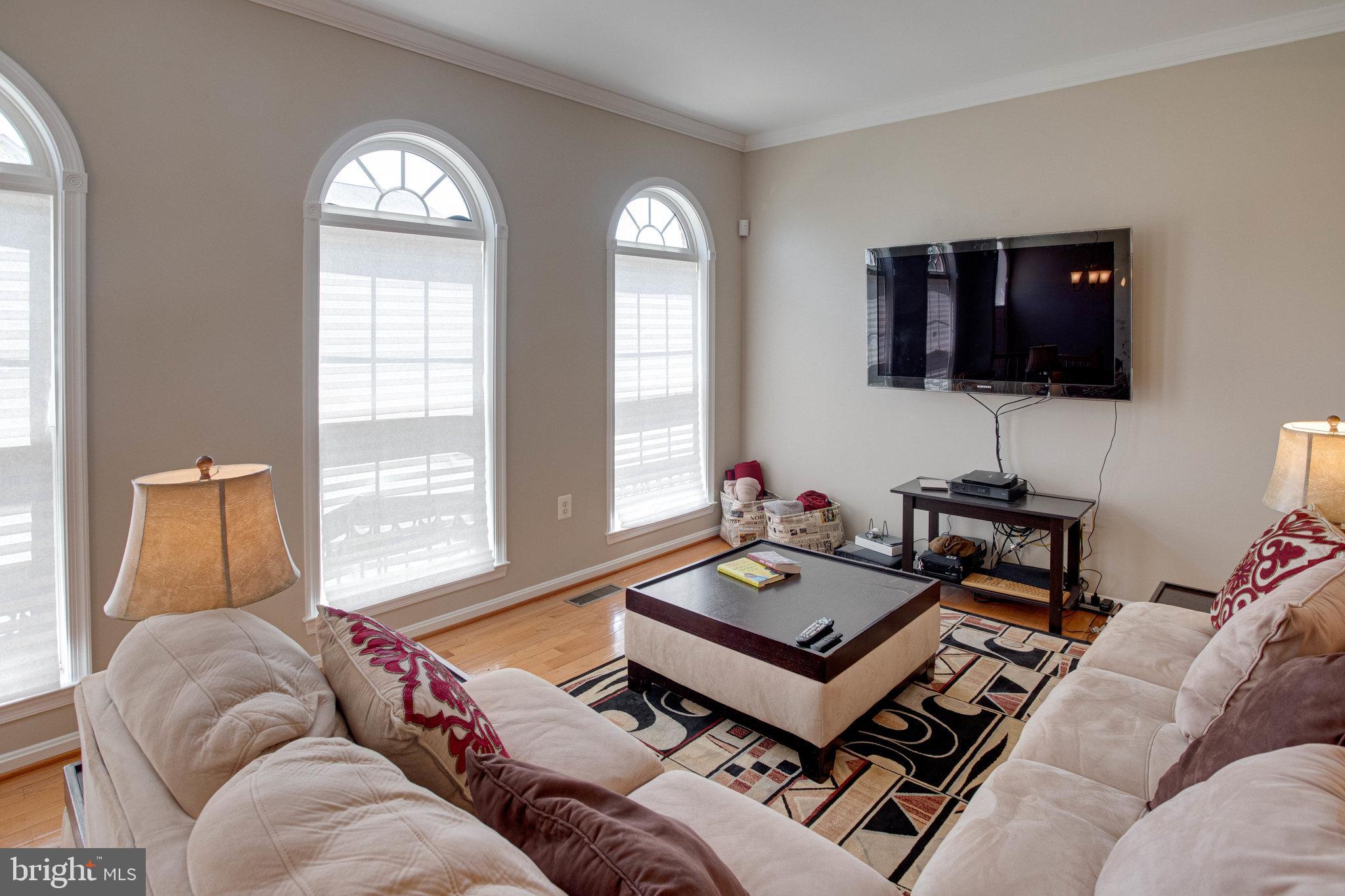 9105 Furey Road Lorton, VA 22079 - Photo 8 of 54 Gallery Image 8