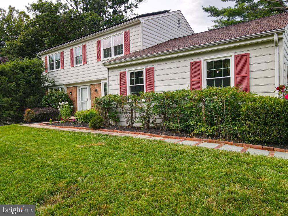 9324 Dunloggin Road Ellicott City, MD 21042 - Photo 2 of 49