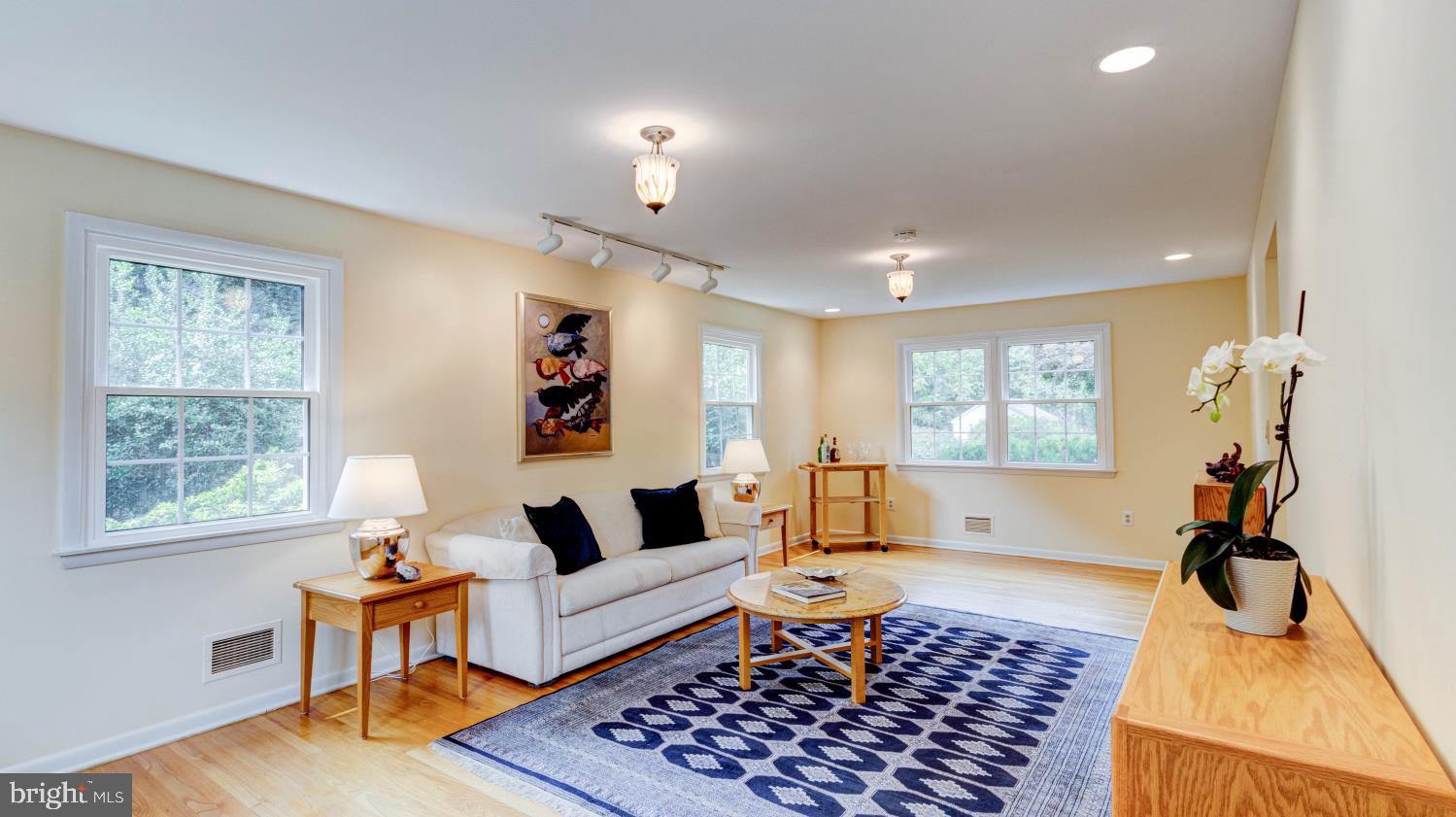 9324 Dunloggin Road Ellicott City, MD 21042 - Photo 7 of 49