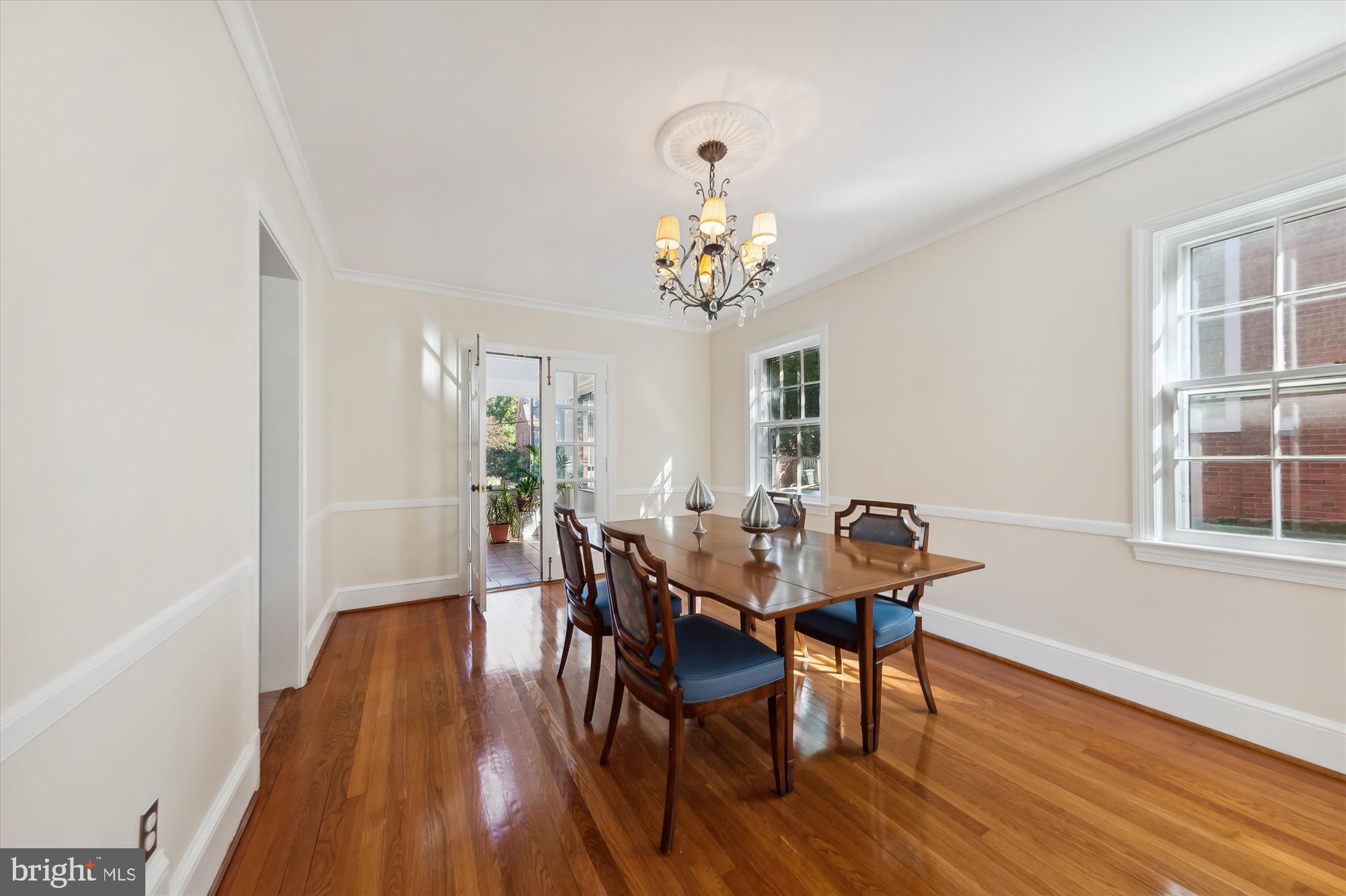 1655 Primrose Road Northwest Washington, DC 20012 - Photo 16 of 70 Dining Room