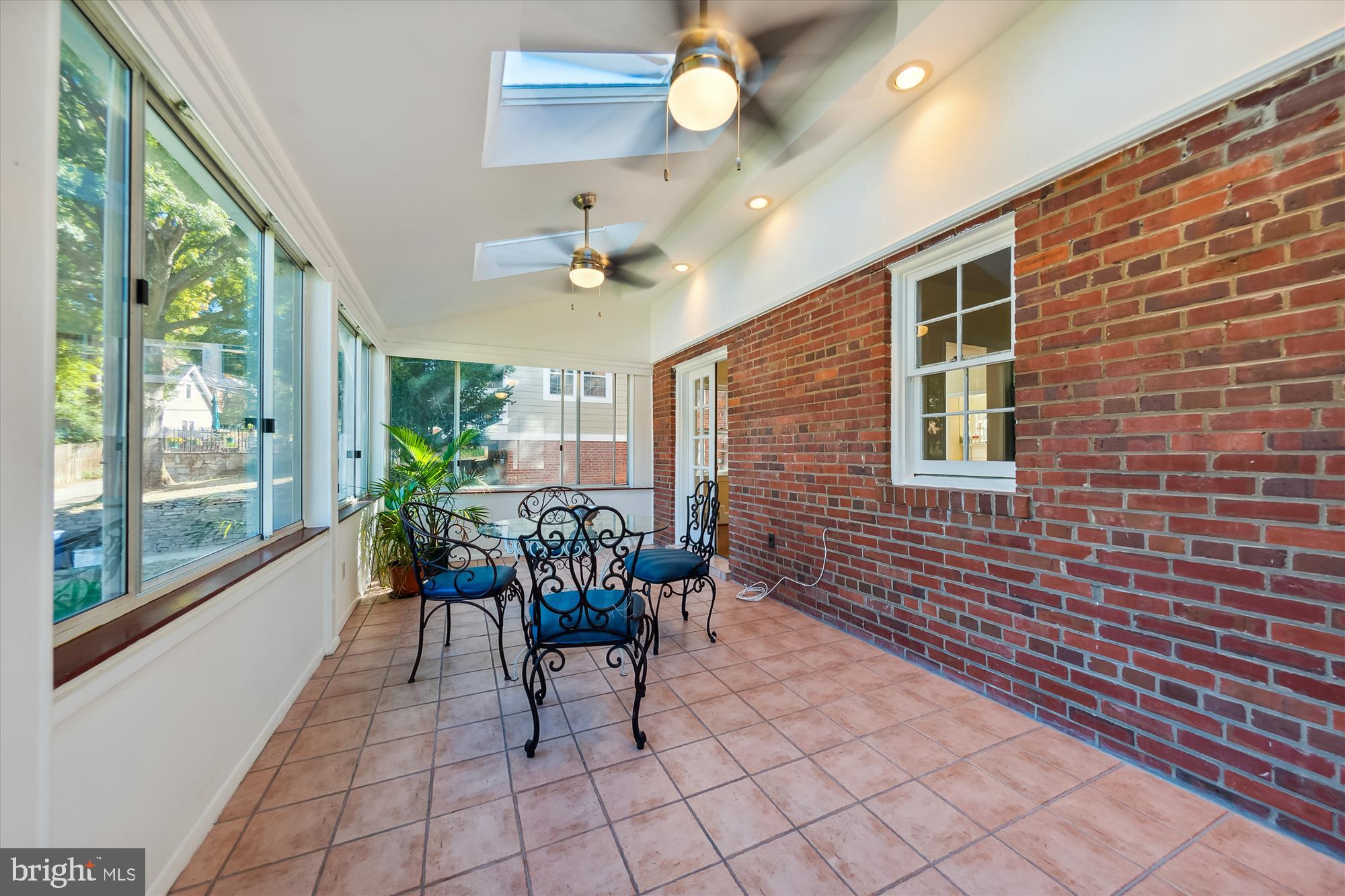 1655 Primrose Road Northwest Washington, DC 20012 - Photo 26 of 70 Sun Room