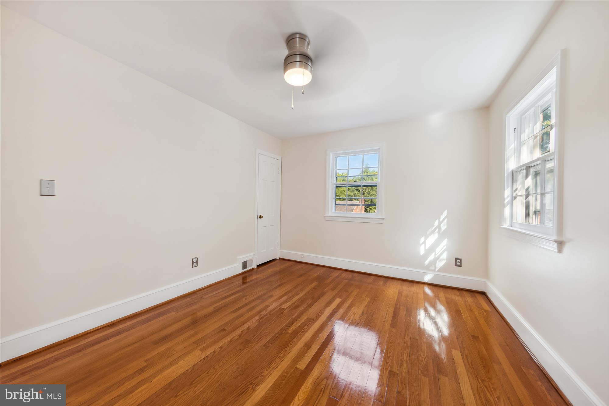 1655 Primrose Road Northwest Washington, DC 20012 - Photo 36 of 70 Bedroom