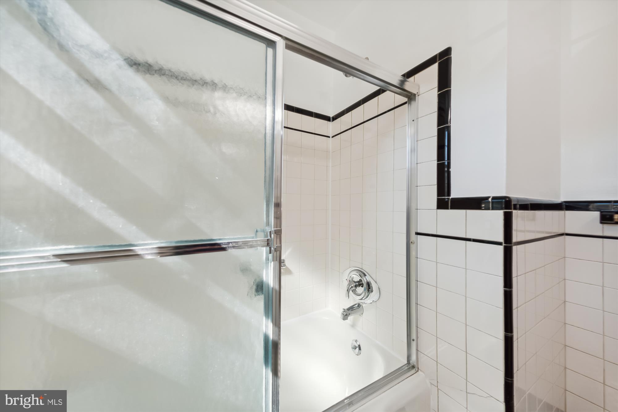 1655 Primrose Road Northwest Washington, DC 20012 - Photo 45 of 70 Bath