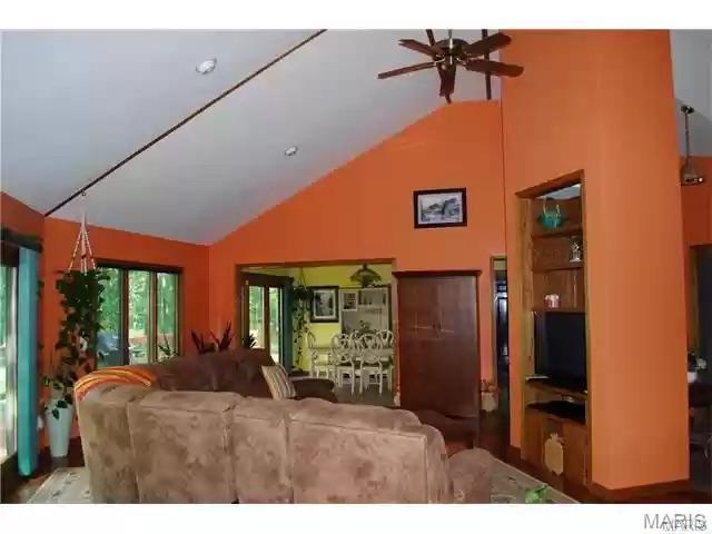 18973 Dixon Road Licking, MO 65542 - Photo 5 of 15